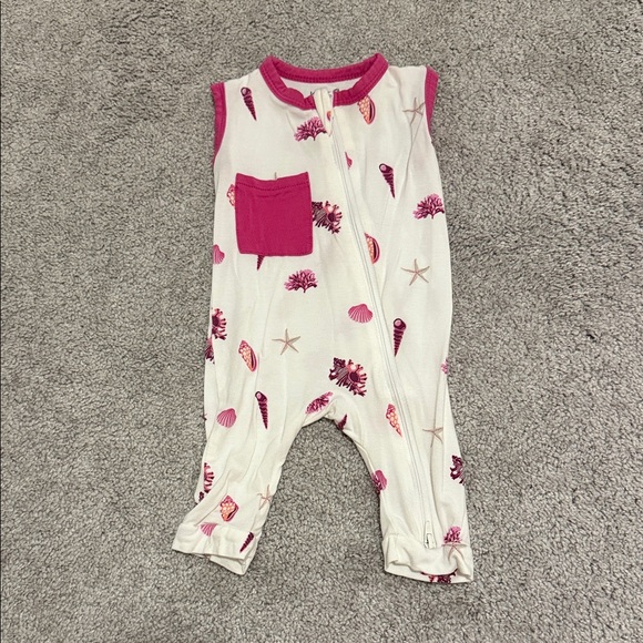 Kyte BABY Other - Kyte BABY Pink Trim Romper
